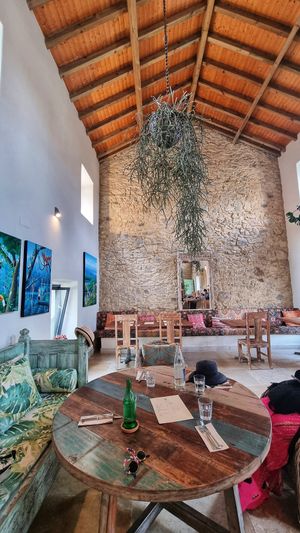  at Flores do Cabo in Colares