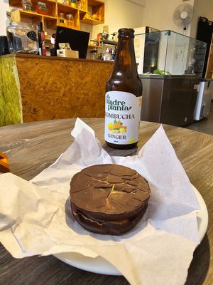 Alfahor at Madre Planta Cafetería in Lima