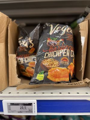 Chickpea chips   at Metro Toptancı Market  in Antalya