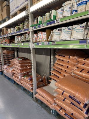 Lentils and more legumes   at Metro Toptancı Market  in Antalya