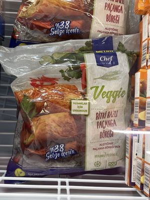 Frozen pie   at Metro Toptancı Market  in Antalya