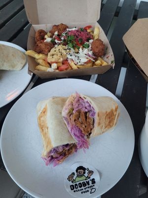 Above: Falafel Fries
Below: Doobys Dicker Dürüm at Dooby's Vegan Streetfood in Bochum