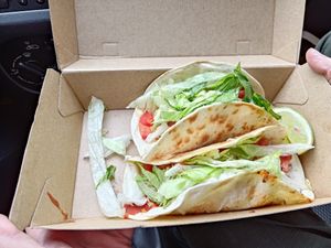 Crispy Chick'N Tacos at Dooby's Vegan Streetfood in Bochum