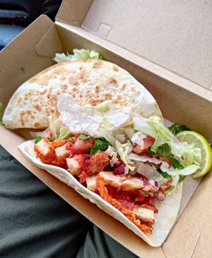 Crispy Chick'N Tacos at Dooby's Vegan Streetfood in Bochum