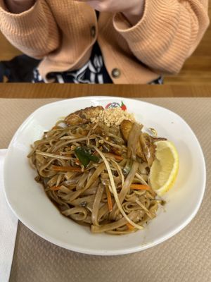 Padthai Original with veggies and „NoPollo"  at Padthaiwok in Malaga