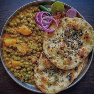 Mattar nasal vagan mit Brot 😉👍lecker war  at Prince Pakistanisch Indisches Restaurant in Prerow