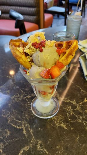 Bubble Waffle at PLANTA Queen in Washington