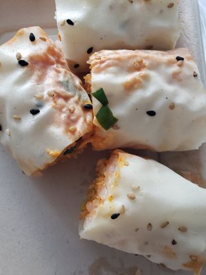 Crab rolls at PLANTA Queen in Washington