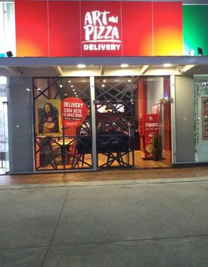 Local at Art & Pizza in Londrina