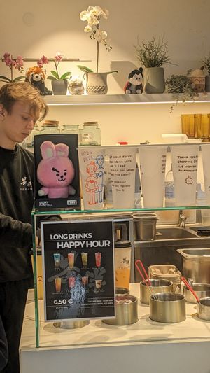 long drinks happy hour at TEEAMO Vienna in Vienna