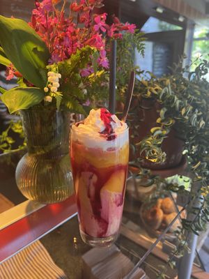 Eissmoothie  at Café Lottchen in Dahlen