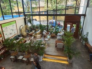 an increeeedible vegan selection (especially dessert), i could hardly decide what to choose 🫠😍🌱 at Backyard Coffee in Phnom Penh