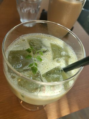 Green Smoothie at W Holistic Cafe in Osaka