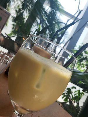 Green Smoothie at W Holistic Cafe in Osaka