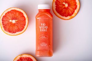 Grapefruit Fresh.
Antioxidant and boost for your immune system
100% freshly squeezed at Dobro Top Vegan   in Dubai