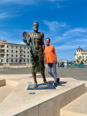 Archimedes of Siracusa with Julie - April 2024 at Vegan Food Tour Ortigia in Siracusa