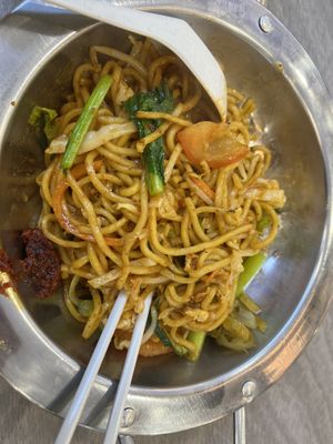 Mee goreng 7/10 not much ingredients and oily  at Jing Xin Vegetarian Food 净心素食 - Jurong East in West Singapore