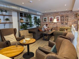  at Graffiti Café in Ystad