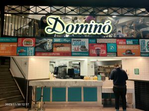 From the outside (inside the Vivo Imperio mall) at Dominó - Mall Vivo Imperio in Santiago