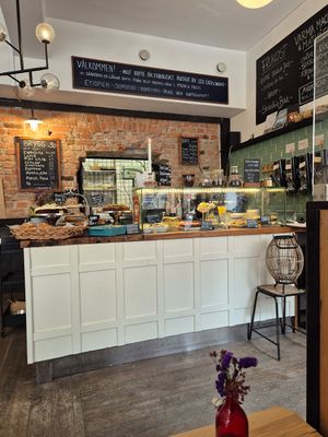 Desk at Leonardos Kafferosteri in Stockholm