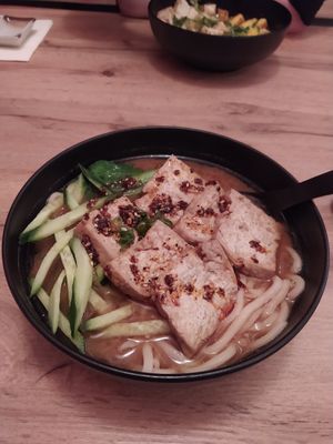 Vegane Rahmen mit Chilliöl at Yammi - Sushi & Mehr in Muehldorf