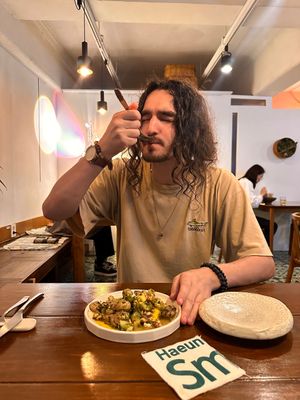 Mushroom garlic salad type dish 7.5/10 at Obuthan in Busan