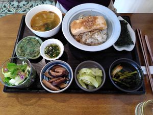 Set menu rice with seasoned vegetables at Obuthan in Busan