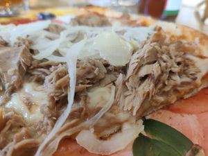 Vegan Tonno Pizza at Pizza Marko in Hainburg