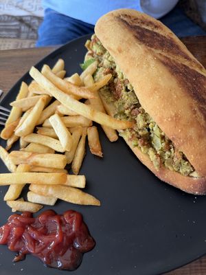 Falafel 🧆 y patatitas  at Culture Box cafe in Fes