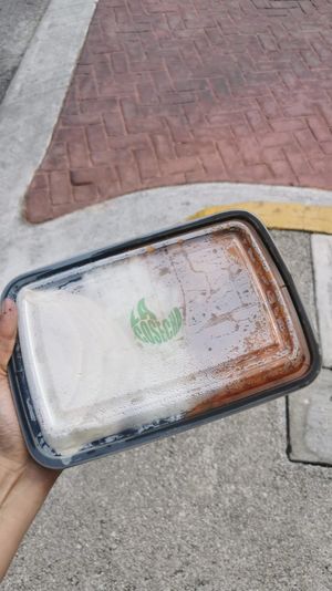 ¡Sus tuppers se regresan! / Don't throw the tuppers! at La Cosecha - Cloud Kitchen in Playa Del Carmen