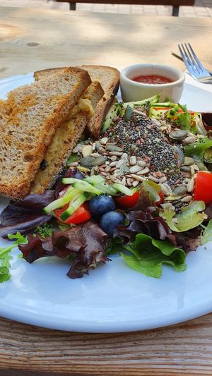 Le déjeuner du jardinier végan at Le Pain Quotidien - St. Honore in Paris