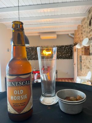 Cerveja artesanal local SENESCAL at Vegood in Vila Real De Santo Antonio