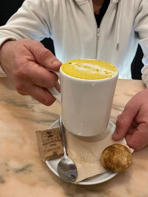 Golden Milk com leite dê soja. at Vegood in Vila Real De Santo Antonio