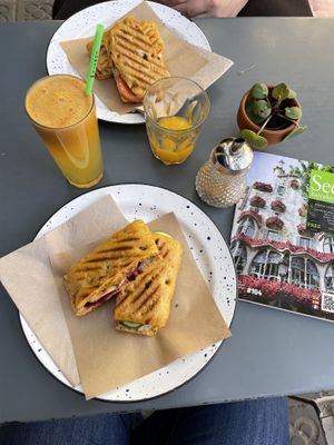 Lunch  at Café Cometa in Barcelona