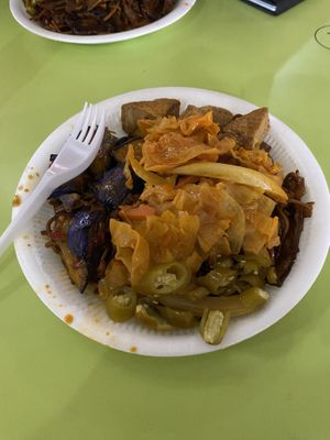 Rice and three dishes (tofu, eggplant and cabbage curry) - just $2.50 #Veganuary at Vegetarian 齋 - Albert Centre in Central Singapore