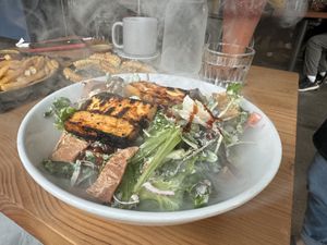 Smoked BBQ Tofu saladd #Veganuary at Buddha Belly Burger in Sacramento