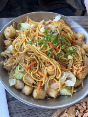 Vegan yakisoba  at Kamakura in Kirkland