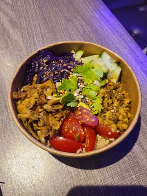 Oriental Buddha bowl at Açaï Spot in Cannes