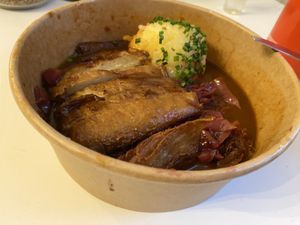 Dill Knusper-Ente vom Lieferservice    at DILL Vegan Gastronomie in Augsburg