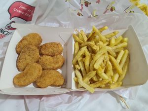 Nuggets and chips at Uncle BOB Fried Chicken Kundasang in Ranau