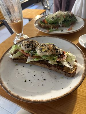 Hummus toast  at Patchwork in Barcelona