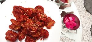 Big "chicken" pieces at Vegan Insa - 비건인사 in Seoul