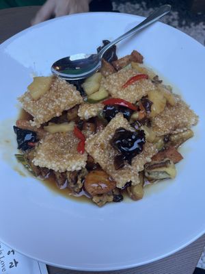 Sweet and sour mushroom with crispy rice  at Vegan Insa - 비건인사 in Seoul