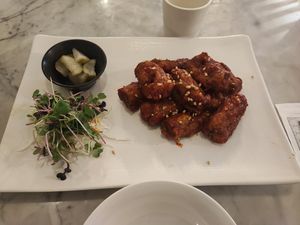 Korean fried chicken 🌶️🌶️ at Vegan Insa - 비건인사 in Seoul