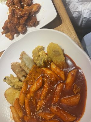 Vegan Tteokbokki + Korean fried chicken  at Vegan Insa - 비건인사 in Seoul