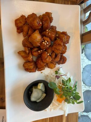 Korean fried bean chicken at Vegan Insa - 비건인사 in Seoul