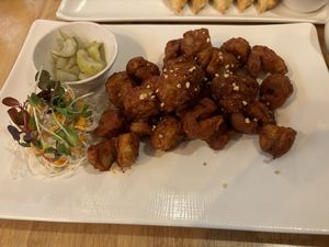 Korean fried chicken (and the Mandu in the background)  at Vegan Insa - 비건인사 in Seoul