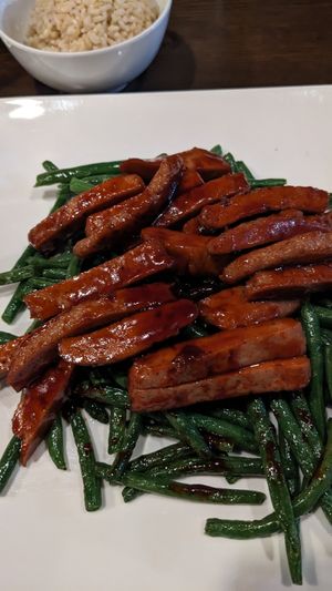 Seitan Spare ribs with green beans at Veggie Fun in Providence
