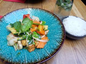 Vegan Tofu Wok at Soya in Vienna