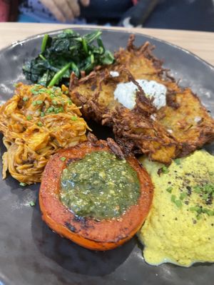 Big Breakfast ( Rossetti is slightly over done ? )   at Back to Eden in Central Singapore